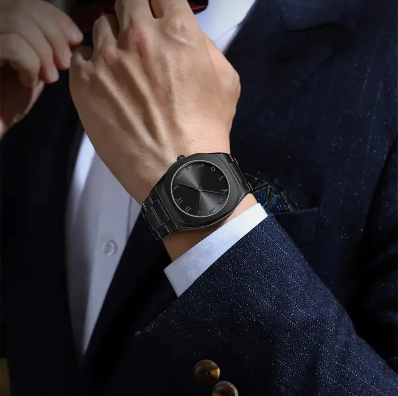 Full BLACK AURA Quartz Watch